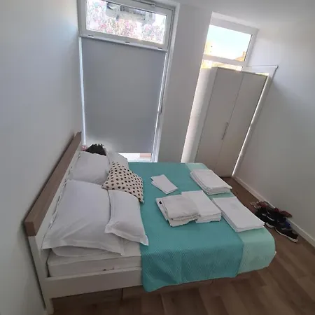Hostel Stadion - *
