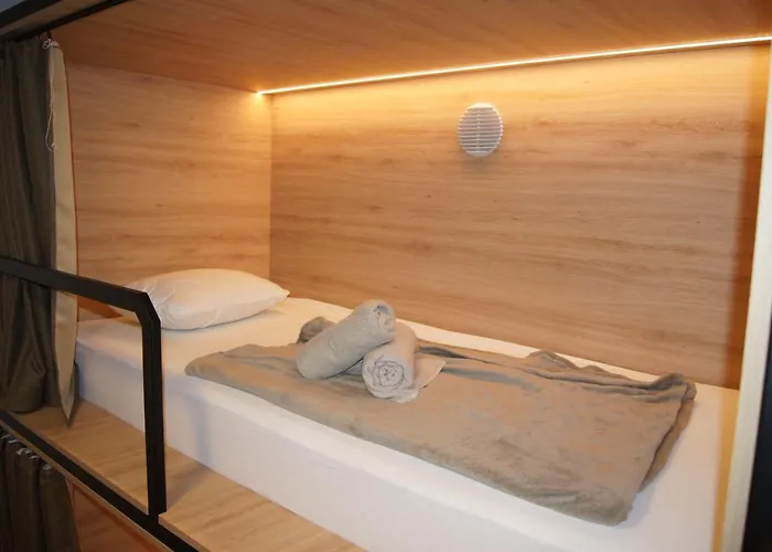 Stadion - Auberge de jeunesse *